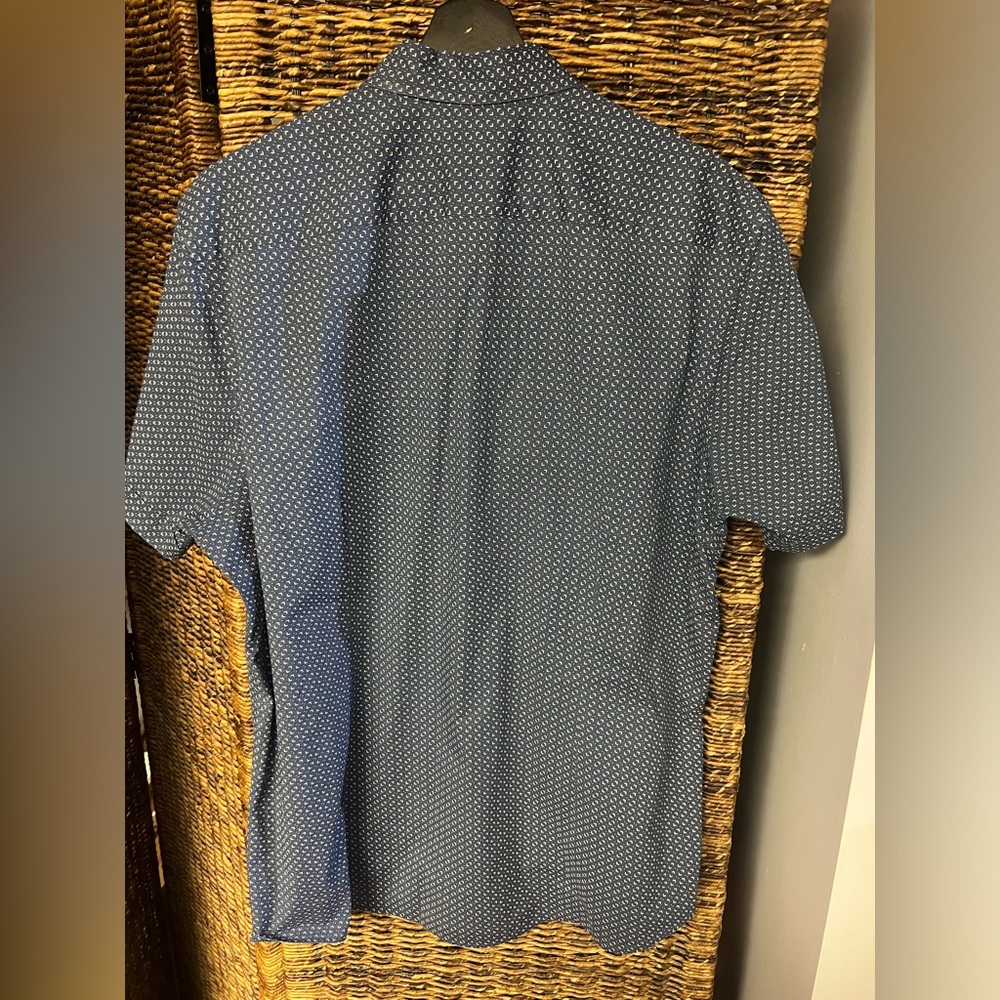Micheal Kors-‎ Blue Slim Fit, Mens Button Up Short- Size: XL - Picture 7 of 7